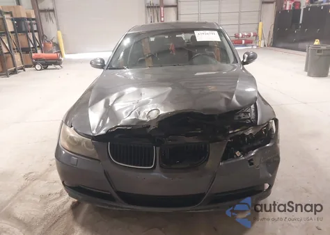 2006 BMW 325I z USA, uszkodzony, nr VIN WBAVB13546KX44384